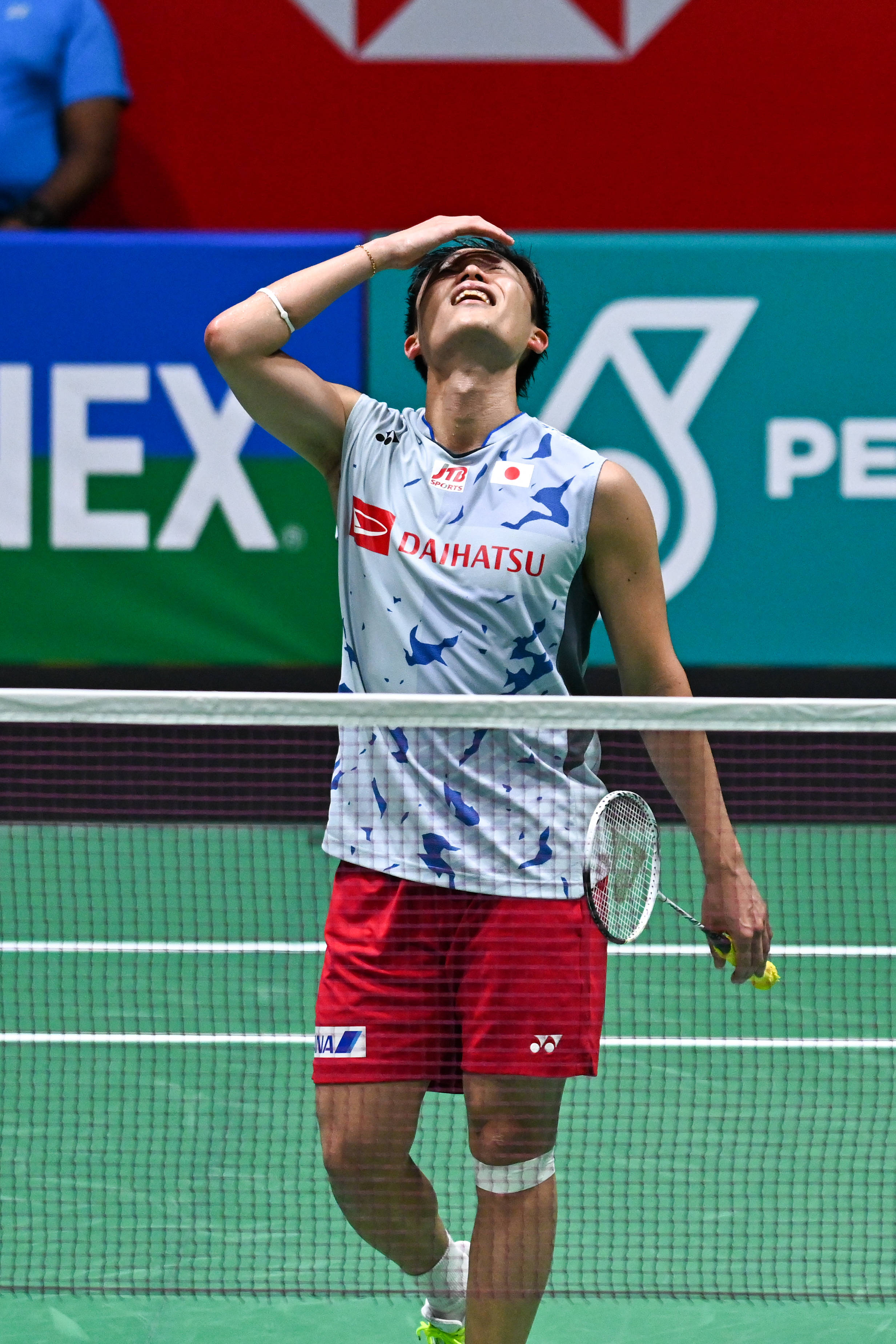 日本队横扫马来西亚队，安赛龙统治全场