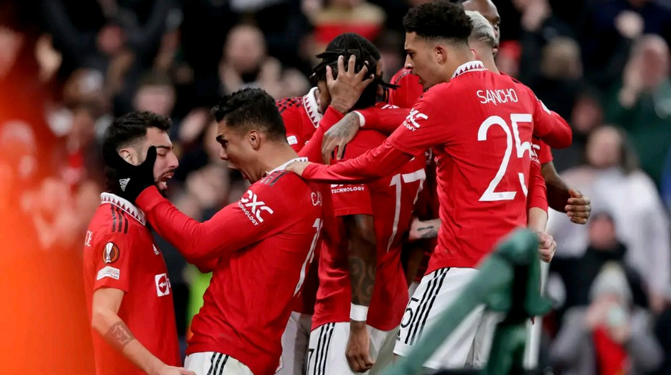 巴西碾压巴黎，卡塞米罗扛起全队